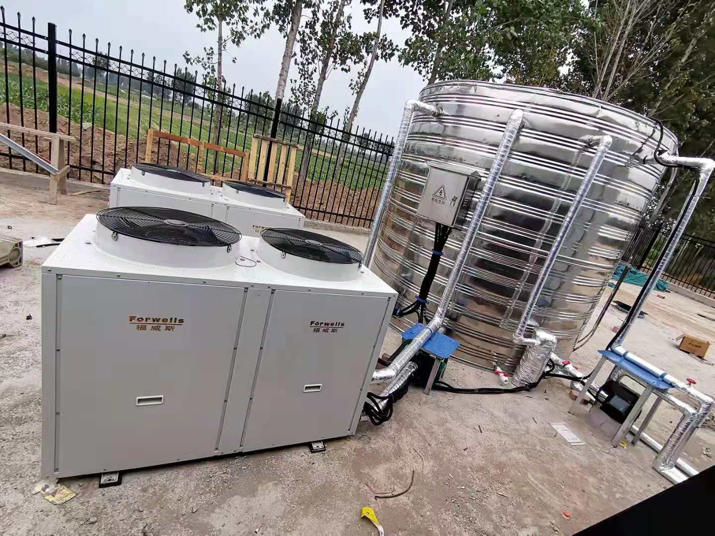 鄭州安羅高速黃河大橋項(xiàng)目部(福威斯空氣能)